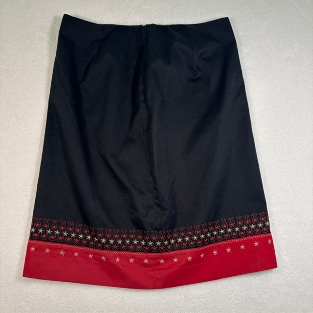 Ann Taylor LOFT Black Cotton Embroidered Red Hem Pencil Skirt Size 10 Knee-Lngth